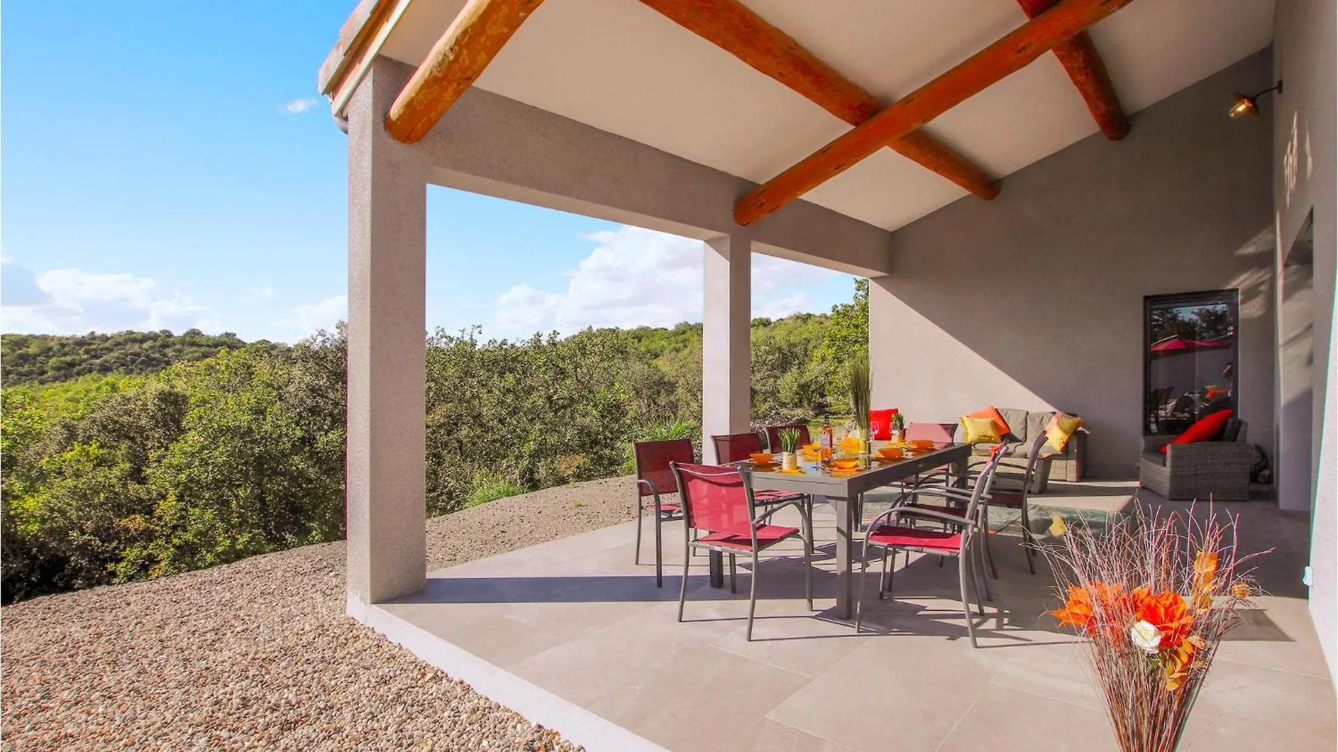 Gorgeous Home In Labeaume With Kitchen Holiday home